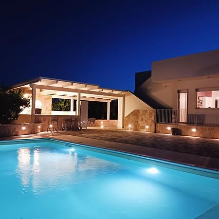 Malia Holiday Villa Conversano Kültér fotó