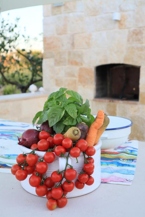 Malia Holiday Villa Conversano Kültér fotó
